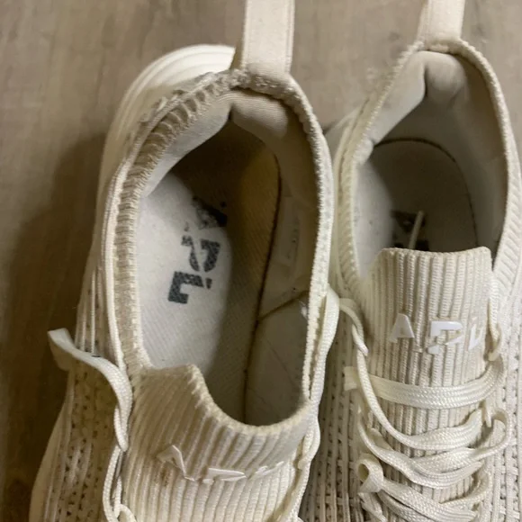 APL Men's White TechLoom Zipline Socks - Picture 3 of 6